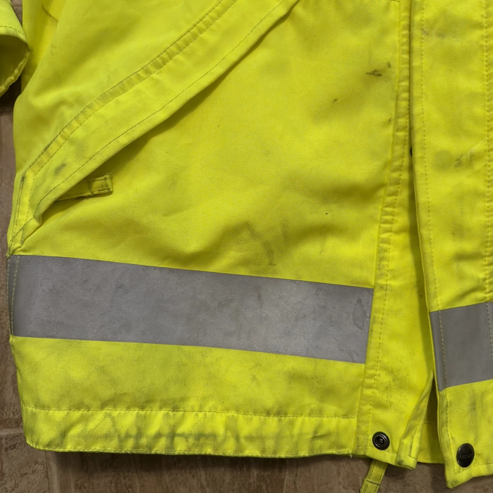 Carhartt Hi-Vis Reflective Safety Work Jacket Yellow/Black Sz M Class 3 Level 2 image 4