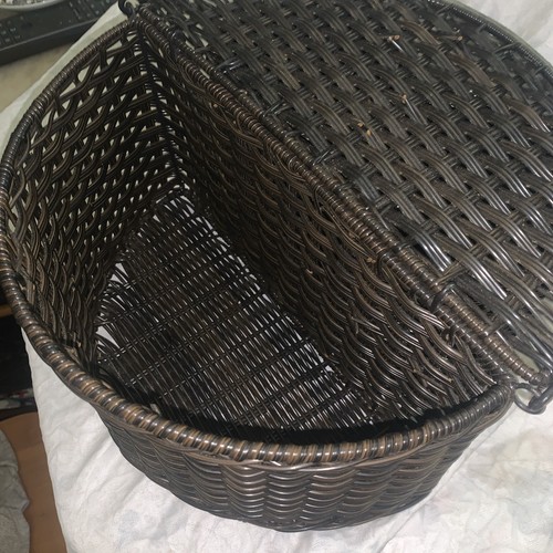 Wicker rattan cheese wine basket Two Bottle Carrier Collectible 10x12 - Picture 4 of 7
