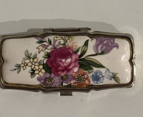 Vintage Enamel Floral Pill Box Three Section - 第 1/4 張圖片