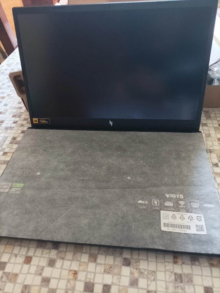 Acer Nitro V15 Notebook Gaming - Immagine 4 di 4