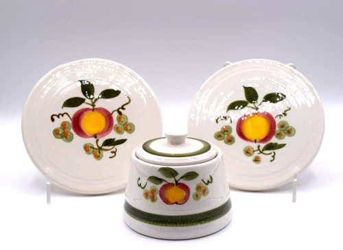 Stangl Apple Delight Sugar Bowl with lid and two 2 trivets RARE