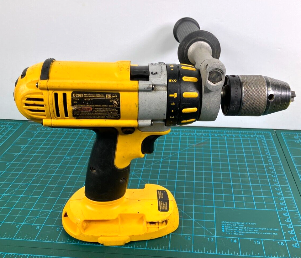DEWALT XRP DC925 HEAVY DUTY 1/2'' 3 SPEED HAMMER DRILL BARE TOOL TESTED