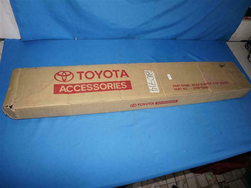 Toyota 52159-YZA01 52159YZA01 Rear Bumper Step Guard NEW NOB | eBay