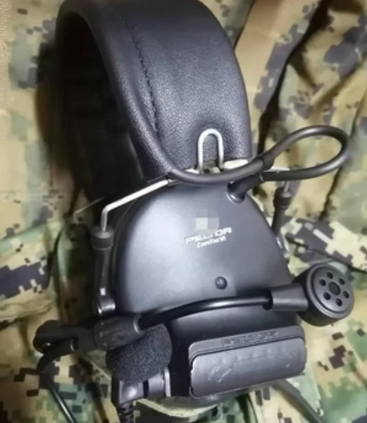 Tactical Comtac VI C6 Headset Dual Communication Noise Adaptive Noise Canceling - Image 4 of 4