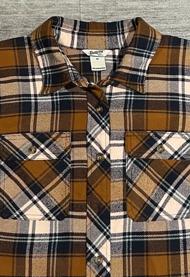 NOVO! Camisa feminina de flanela folclore Duluth M laranja queimado/rosa/azul marinho xadrez - Imagem 4 de 4