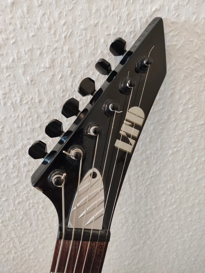ESP LTD EX-351D Explorer E-Gitarre - Bild 4 von 4