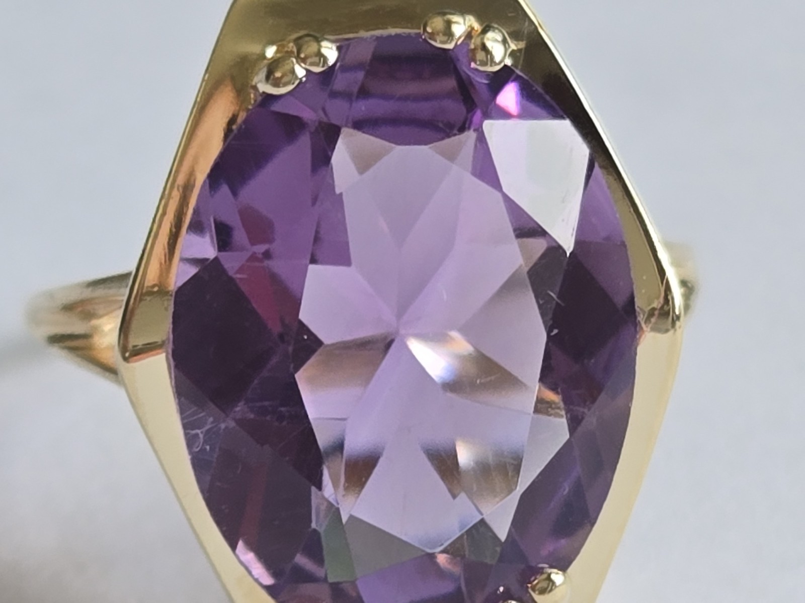 14K Solid Gold Oval Amethyst Statement Ring-4.91 … - image 3