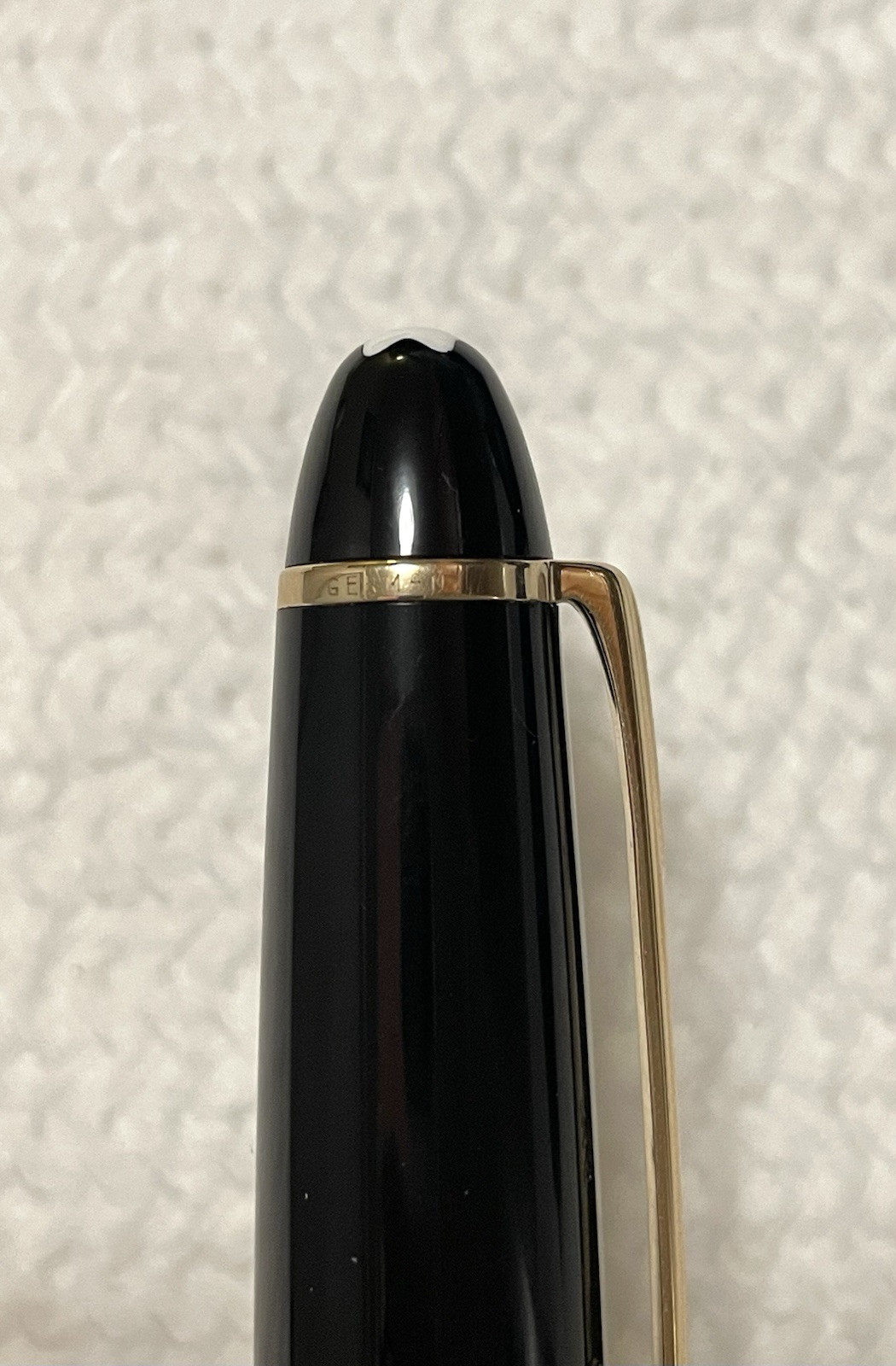 Authentic Montblanc 4810 Meisterstuk 14k Gold Fountain Pen w