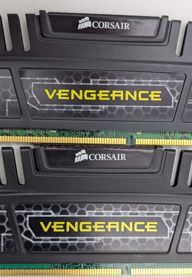 Corsair Vengeance 8GB Kit (2x4GB) DDR3 1600 MHz PC3-12800 RAM CMZ8GX3M2A1600C9 - Image 4 of 4