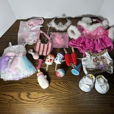 Build A Bear Lot of Clothing And Accessories 18 Pieces. See Pictures