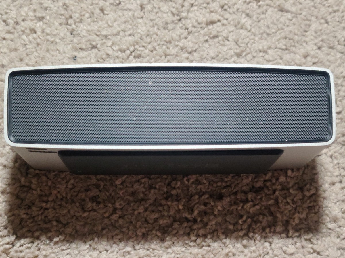 PARTS/REPAIR* Bose SoundLink Mini Bluetooth Speaker (NOT CHARGING