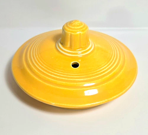 Vintage Fiesta Medium Teapot Lid ONLY - Chip on the underside
