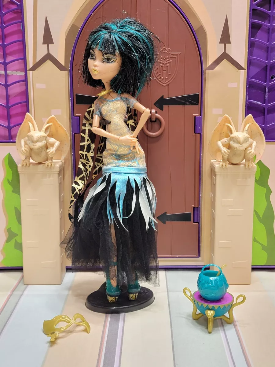 Monster High Ghouls Rule Cleo De Nile Doll