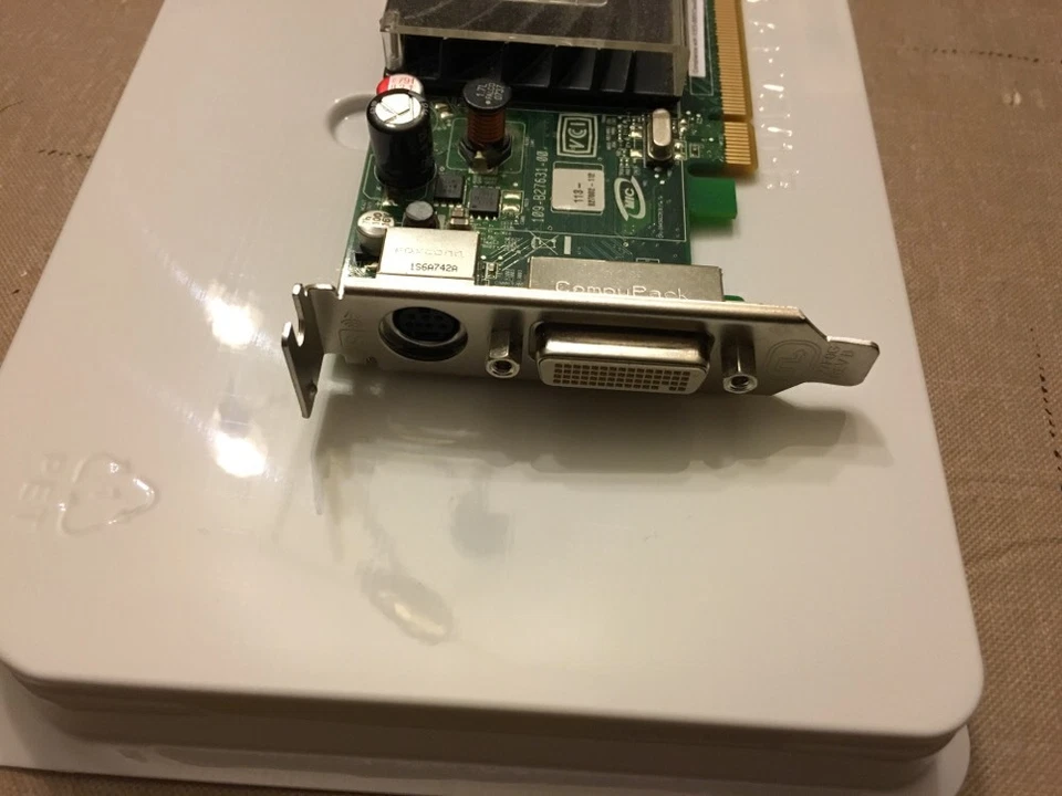 OEM Dell ATI 102-B27602 Radeon HD 2400 XT 256MB S-Video Graphics Card FM351 - Image 4 of 4