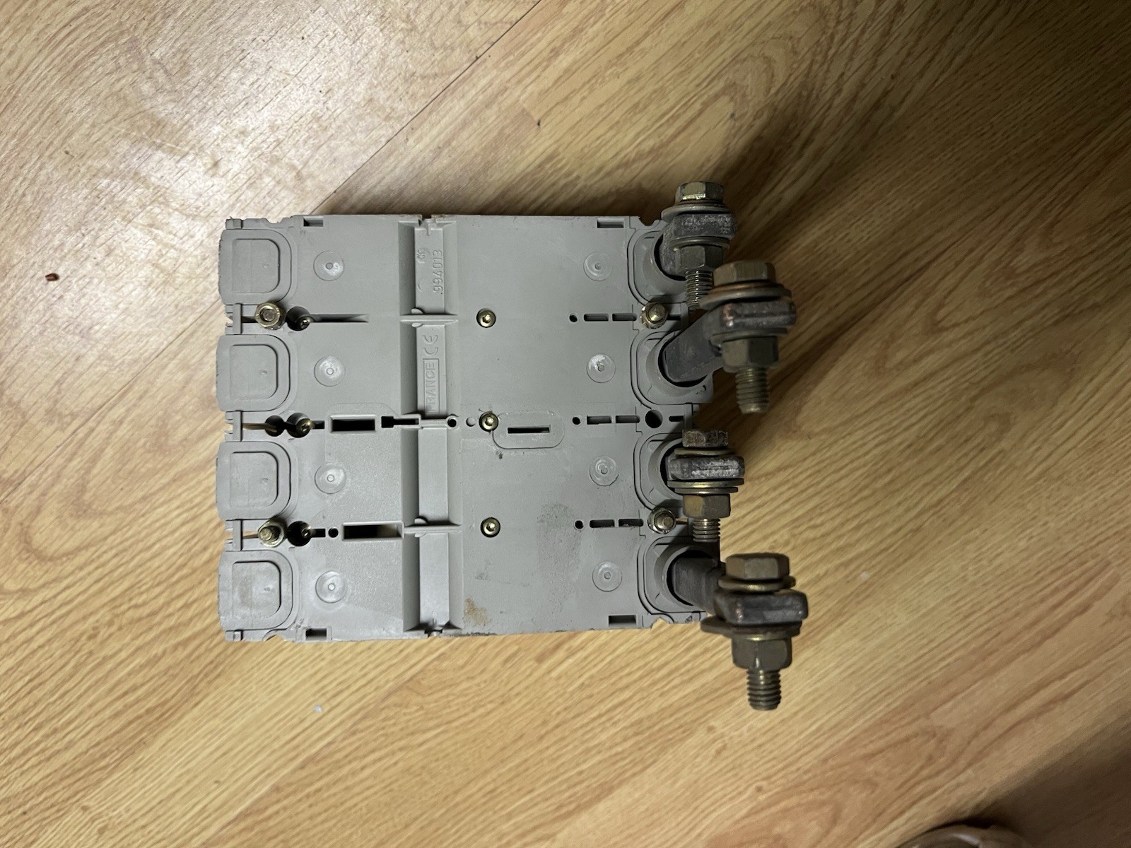 멀린 게린 컴팩트 NS250N – TM250D – 250A – 4P 4