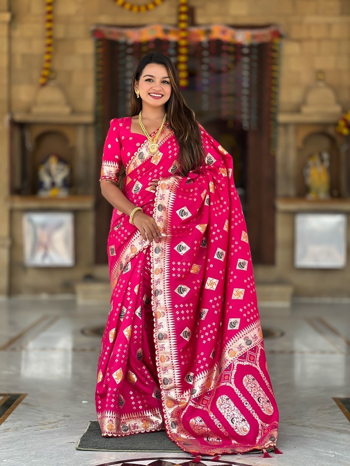 designer-sari-bollywood-bridal-silk-saree-blouse-south-indian-party