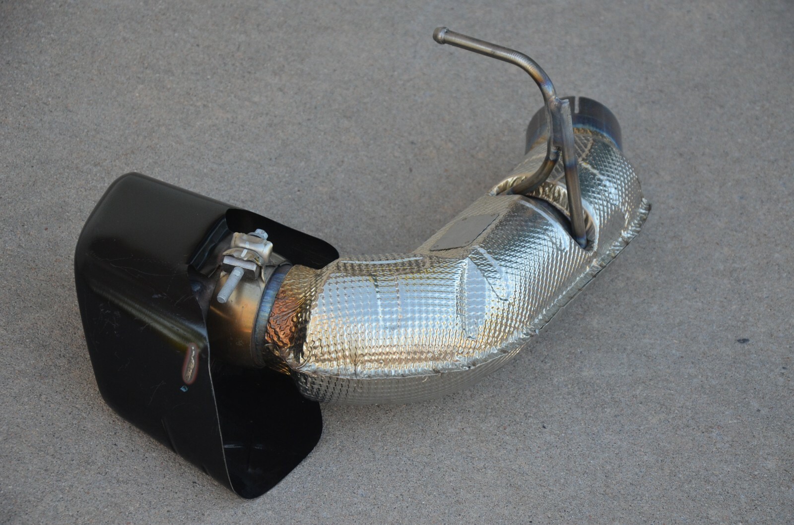 2015-2021 McLaren 570GT Rear Exhaust Muffler Tail Pipe Tip End OEM 13HA030MP RH