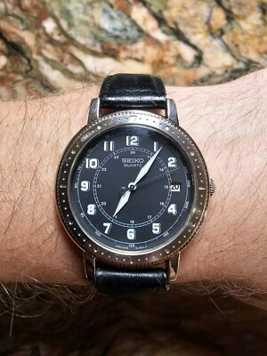 Vtg Seiko Quartz Black 24 Hour Dial Mens Military Field Style