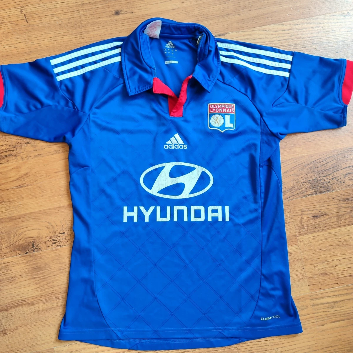 Maillot extérieur de l'Olympique Lyonnais saison 2003/2004 flocage