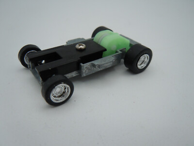 JOHNNY LIGHTNING PULLBACK CHASSIS ~ 1999 PLAYING MANTIS ~ 1 PC ~ FITS AURORA AFX