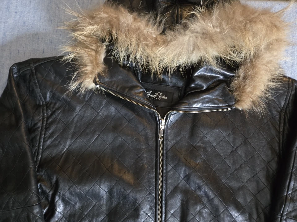 Chaqueta Amalfi para mujer de cuero negro manga larga con capucha ribete de piel cremallera completa talla XL Foto 2 de 4