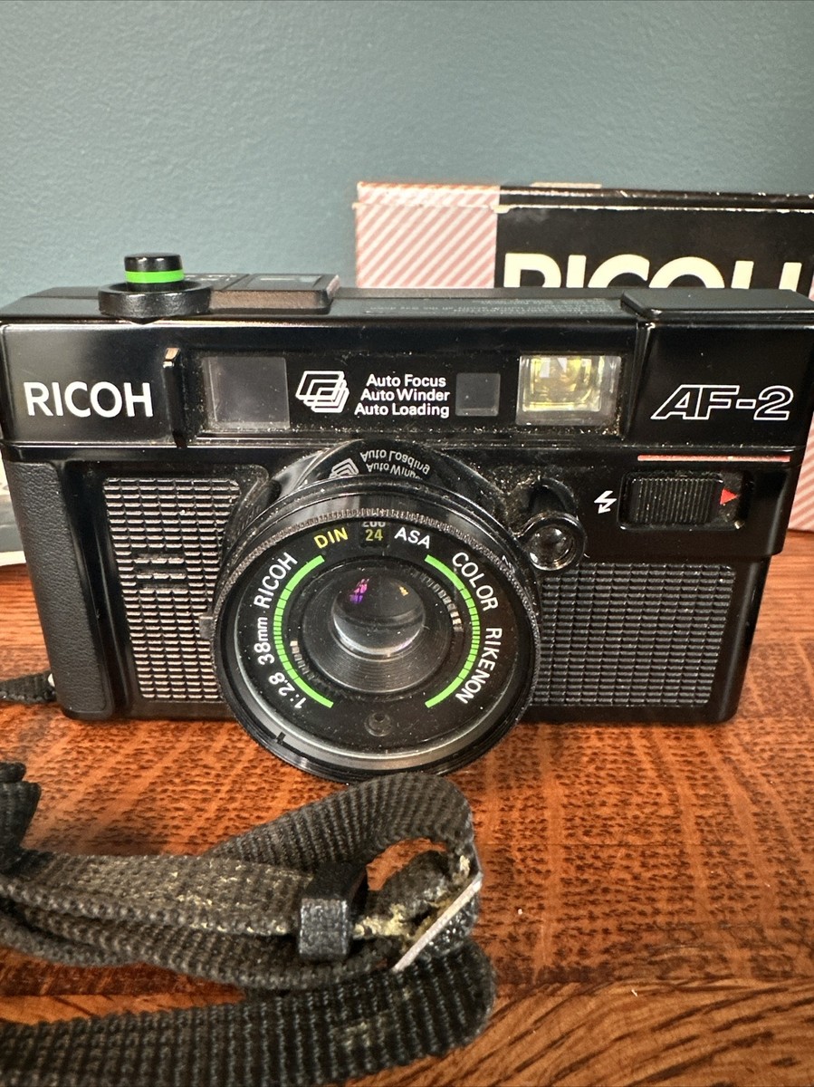 Ricoh AF-2 Camera Point & Shoot 35mm Film camera Won't Power On