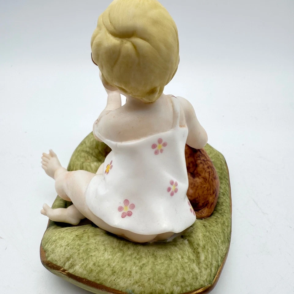 Estatuilla de porcelana vintage bebé dachshund perro jugando almohada hecha en Japón MORRA Foto 4 de 4