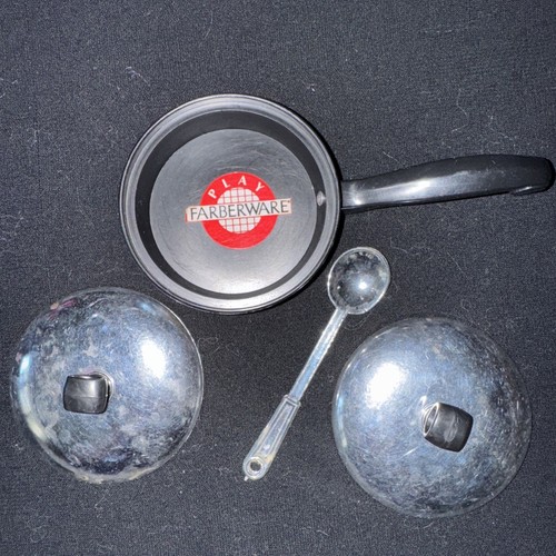 Vintage 90s CDI FARBERWARE Plastic Cookware Skillet Spoon 2 Lids Great for Dolls - Picture 2 of 12