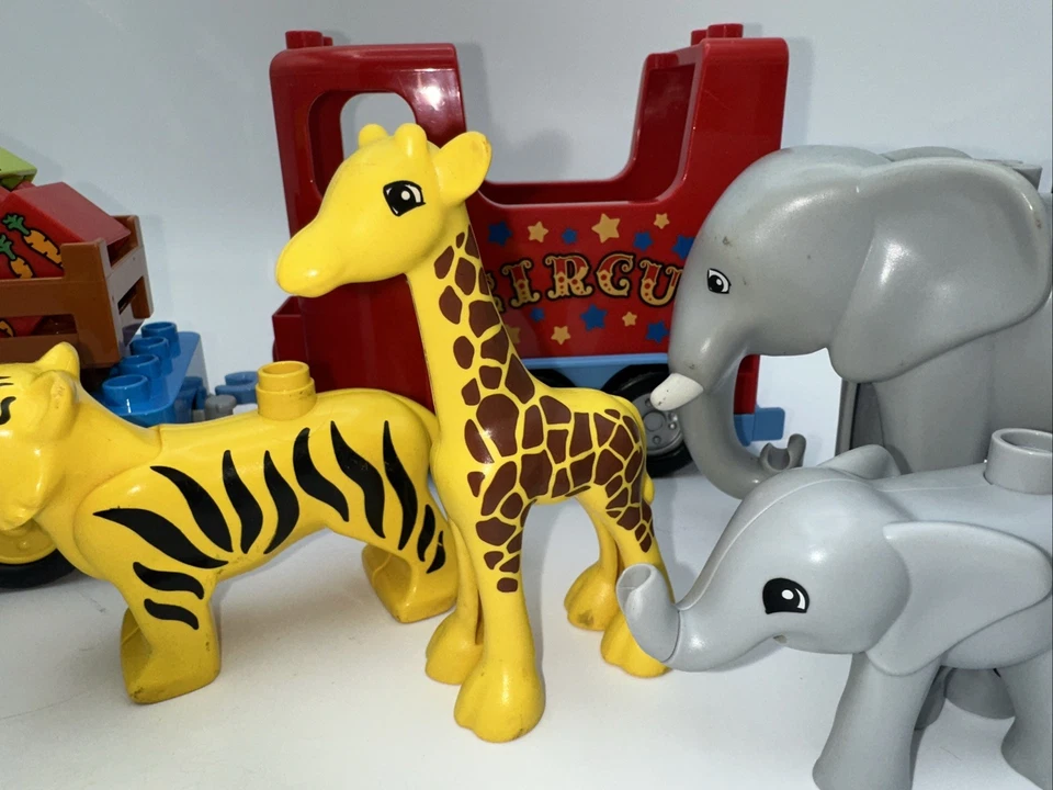 LEGO Duplo Circus Transport Driver Giraffe Jeep Truck Trailer Elephant Tiger - Image 3 of 4