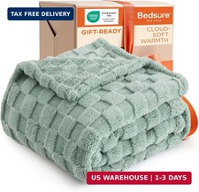 Bedsure GentleSoft Sage Green Throw Blanket for Couch - Checkered Fleece Mothers