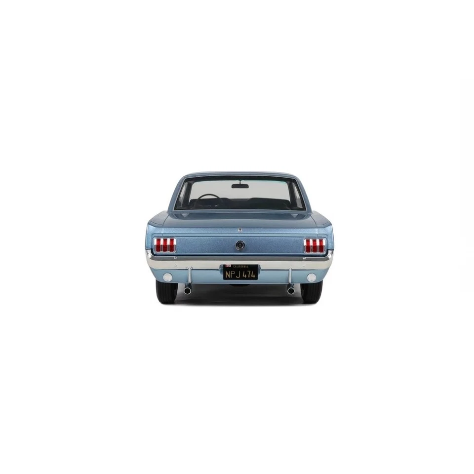 Ford Mustang V8 Hardtop 1965 Argento Blu Metallizzato Modellino 1:12 Ottomobile - Immagine 4 di 4