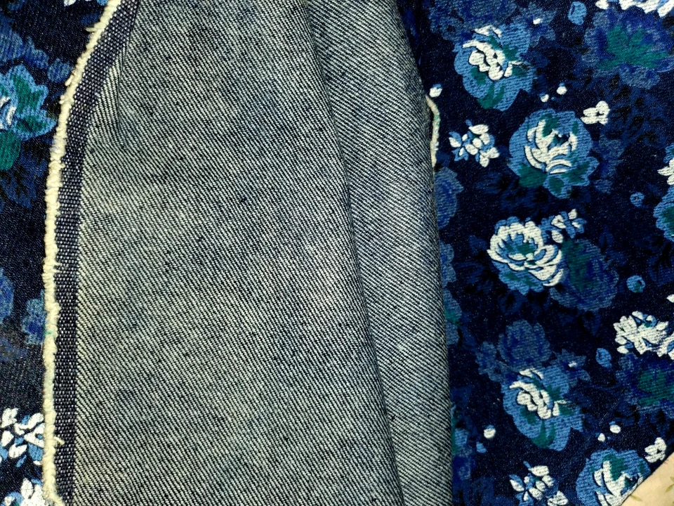 Vtg Heavy Denim with Floral White and Blue Flowers Painted Print Denim - Image 4 of 4