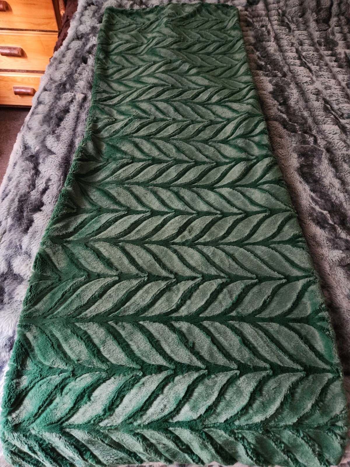 Cover.  New.  Made In The Usa  By Sew Sweet.  Emerald  Tulip