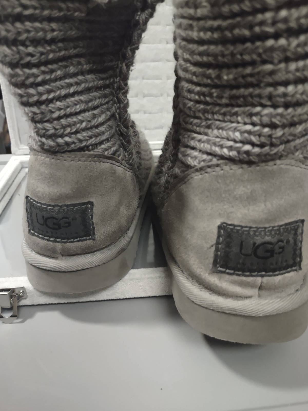 UGG Classic Knit Short Boots Gray Women’s U.S. 8 EU 39 Cozy Winter Authentic image 7
