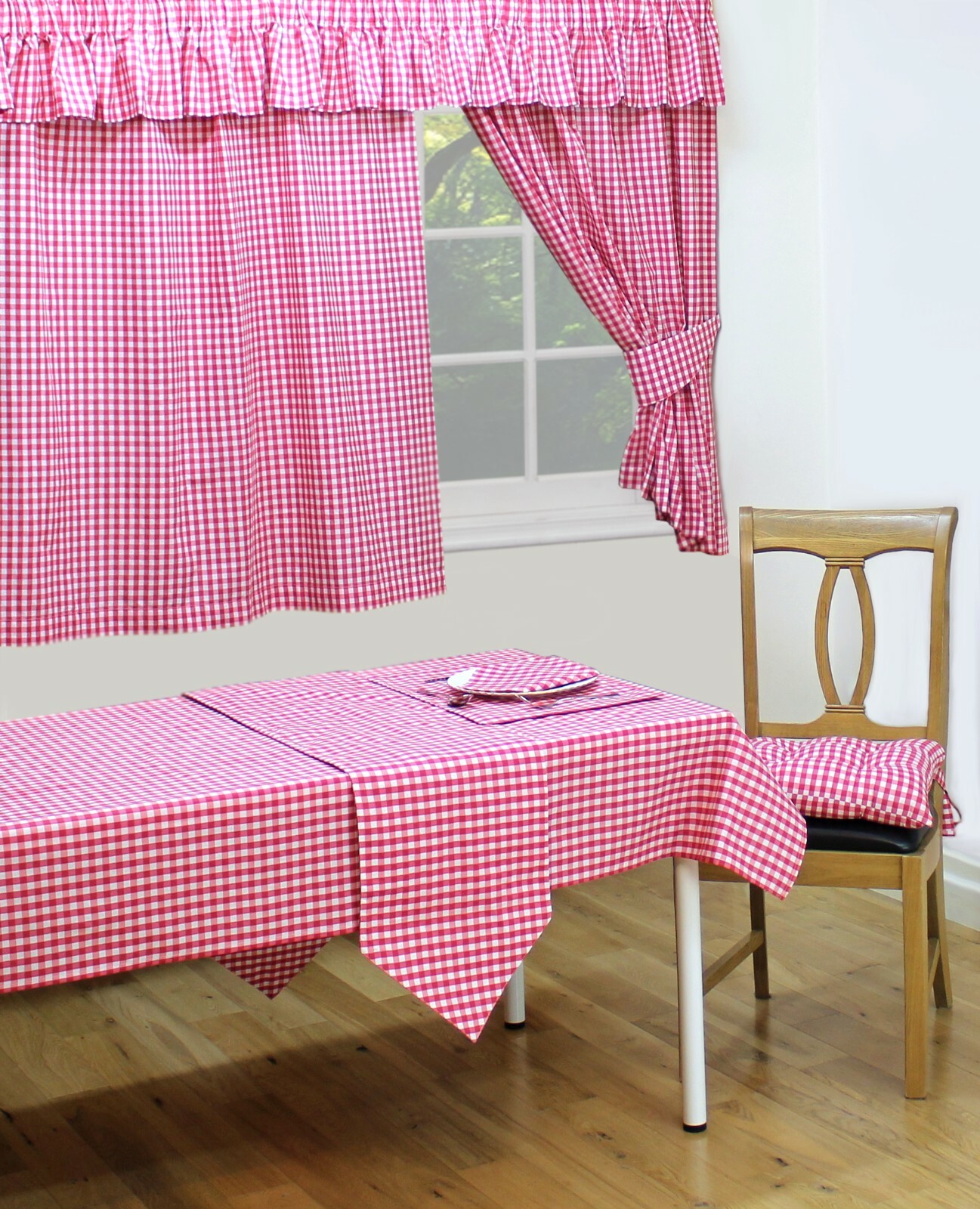 Gingham Check Cherry Red 33cm x 46cm 2 Place Mats Kitchen 100% Cotton