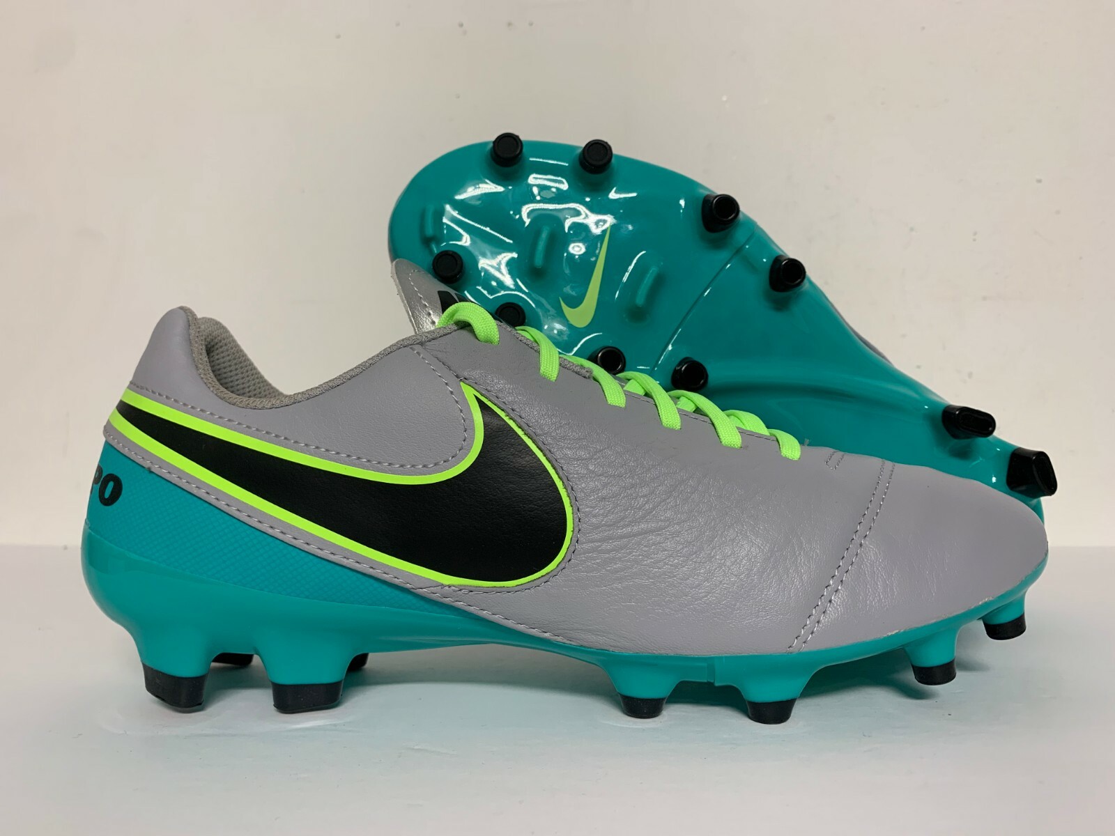 nike tiempo genio ii