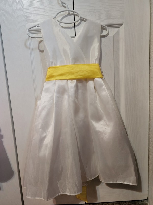Girl's Toddler White Yellow Flower Girl Special Occasion Dress Size 1