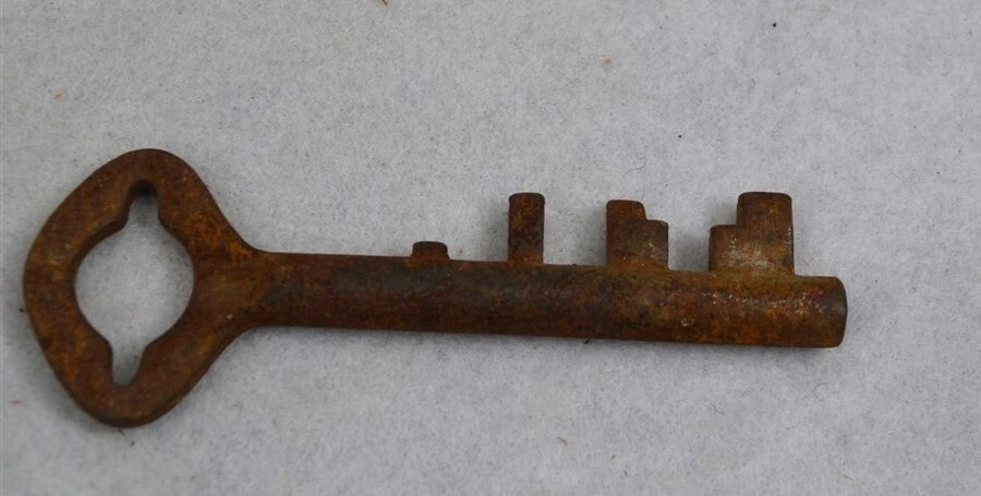 llave antigua puerta grande 3 piezas 1 barril inusual raro siglo XVIII original Foto 2 de 4