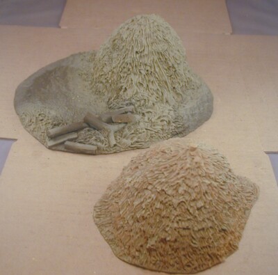 2 Conte   1/32 Foam Hay Stacks  Bales Diorama Playset Accessory Warlord