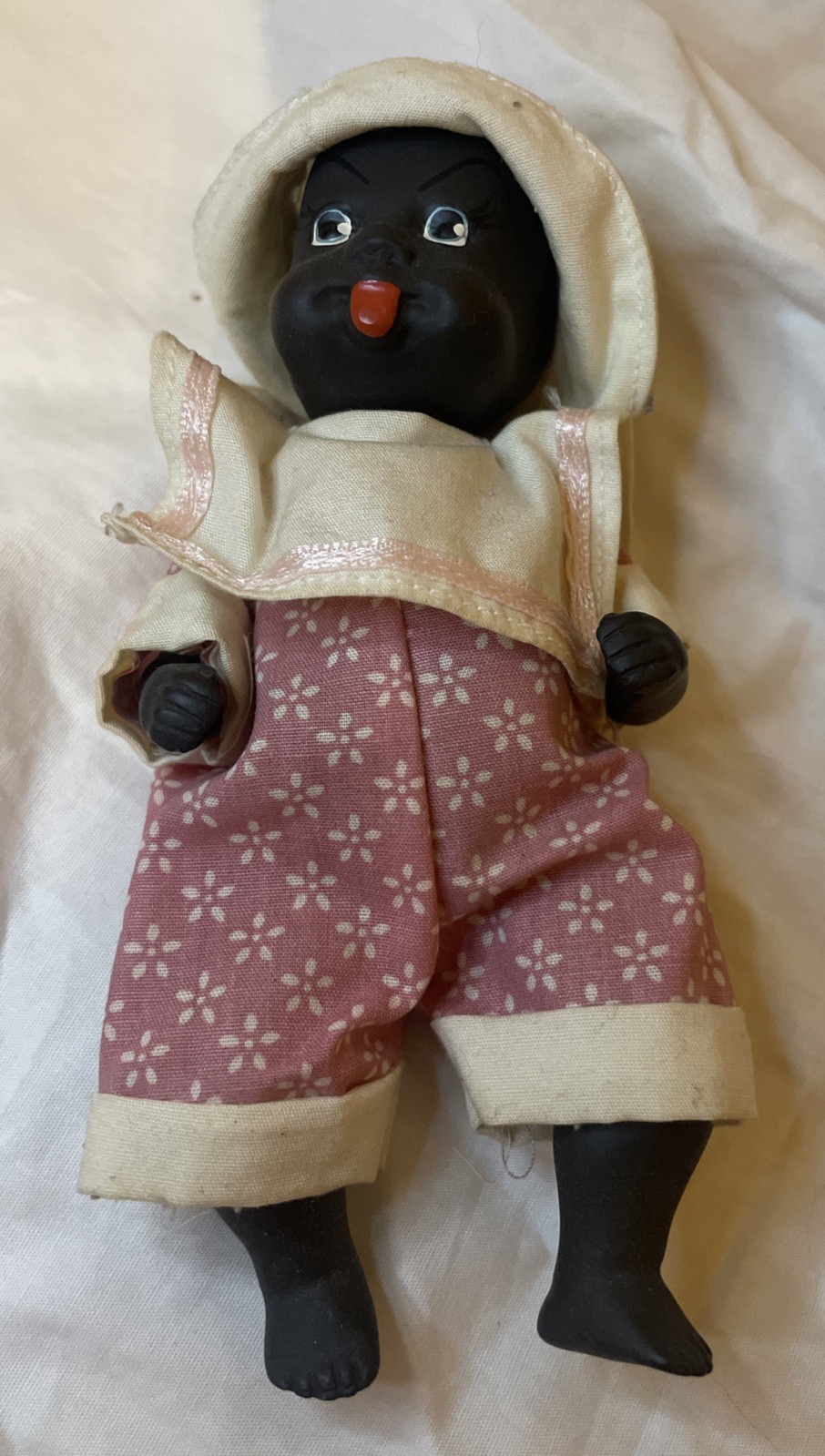 RARE!! Vintage  5 Inch Doll With Moveable Limbs - Unbranded.