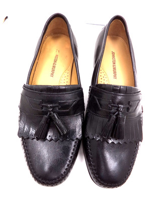 Johnson & Murphy Mens Black Leather Tasseled Slip On Loafer Shoes 8w  15-0835
