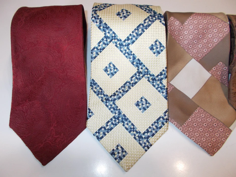 Lot of 10- Vintage Men's Neck Ties Wide Multi Color Retro Various Brands - Image 2 of 4