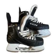 CCM Tacks AS-550 Ice Hockey Skates Youth Size 7 Regular 0313-9106 Black Laces