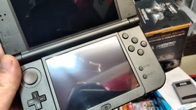 "new" Nintendo 3DS XL US Version with Charger and Box Good Working Condition!