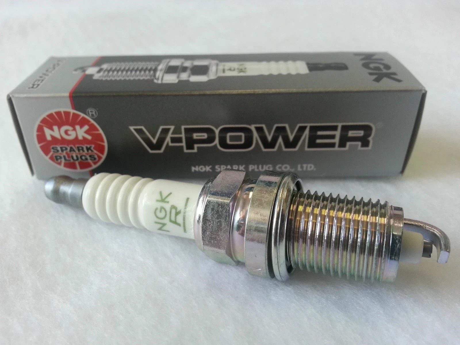 1-New NGK V-Power Copper Spark Plugs ZGR5A #5077 Made in Japan