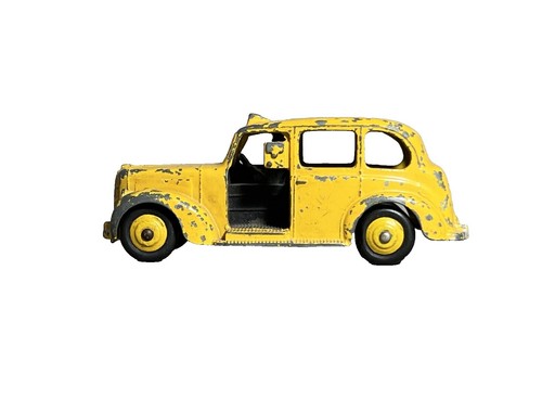 VINTAGE DINKY TOYS #152c AUSTIN SEVEN STAFF CAR W/DRIVER CODE 3