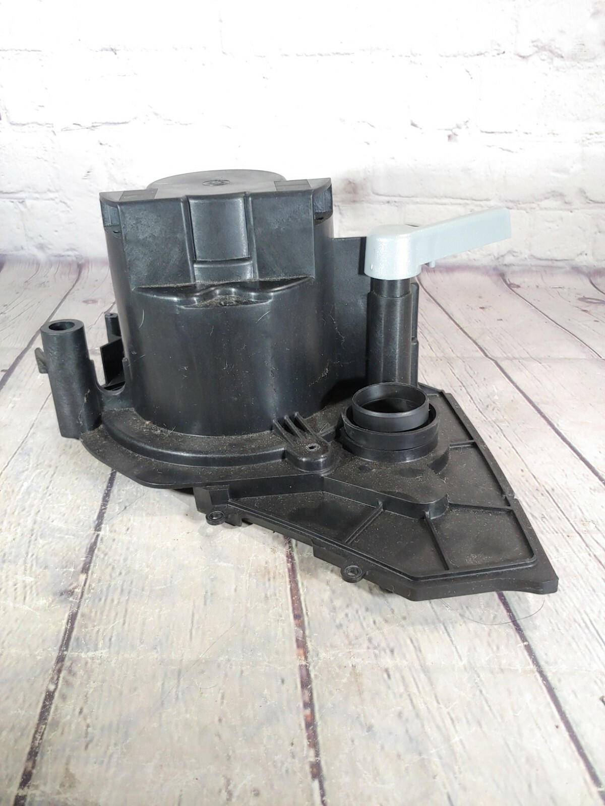 Hoover Power Scrub Deluxe Spinscrub 50 Motor Cover Assembly 37196190