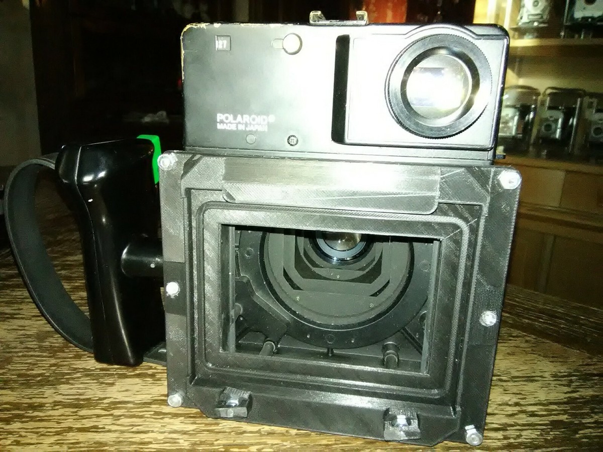 Mamiya Universal Press roll film back adapter for 120 film