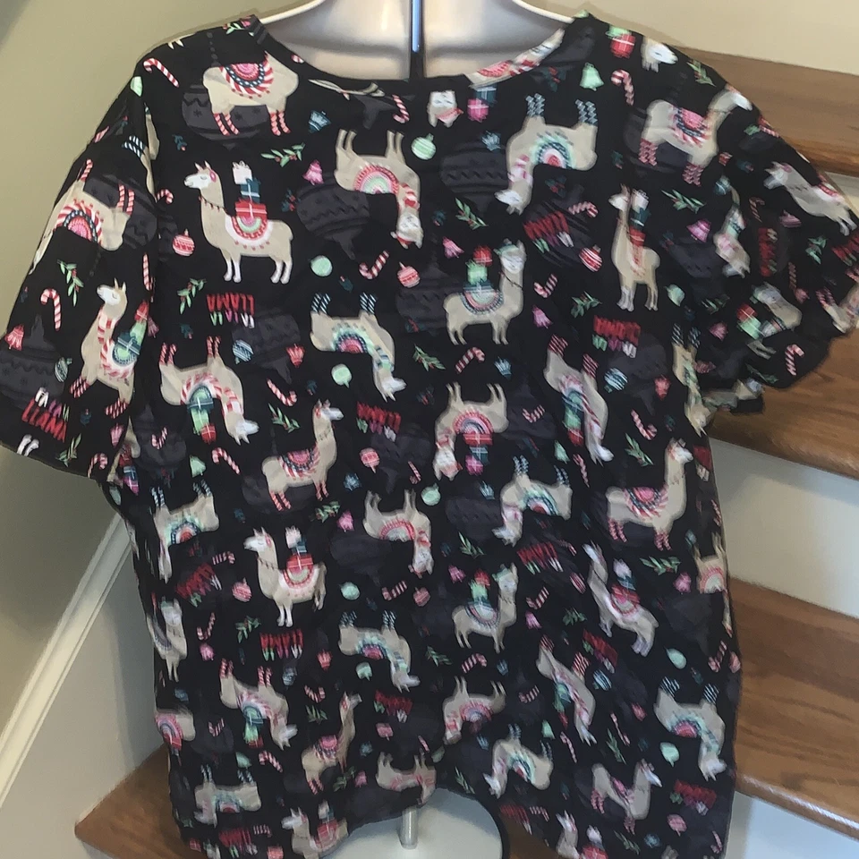 Zoe Chloe Scrub Jacket Scrubs Lab Coat Christmas Alpaca Llama Size 2XL  💗185 - Image 4 of 4