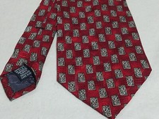 Roundtree And York All Silk Handmade Red And Gray Geometric Pr Tie Made In USA